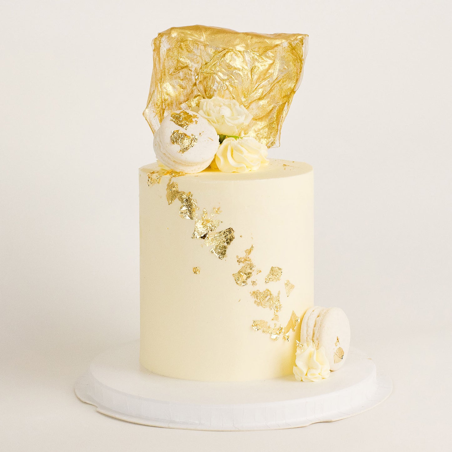 Cute Cakes and Co, wedding cake, engagement party, 50 birthday cakes, 40th birthday cakes ,Cake Shop Mitchelton, white and gold cakes, Brisbane Cake, Cupcakes Brisbane, Macarons Brisbane