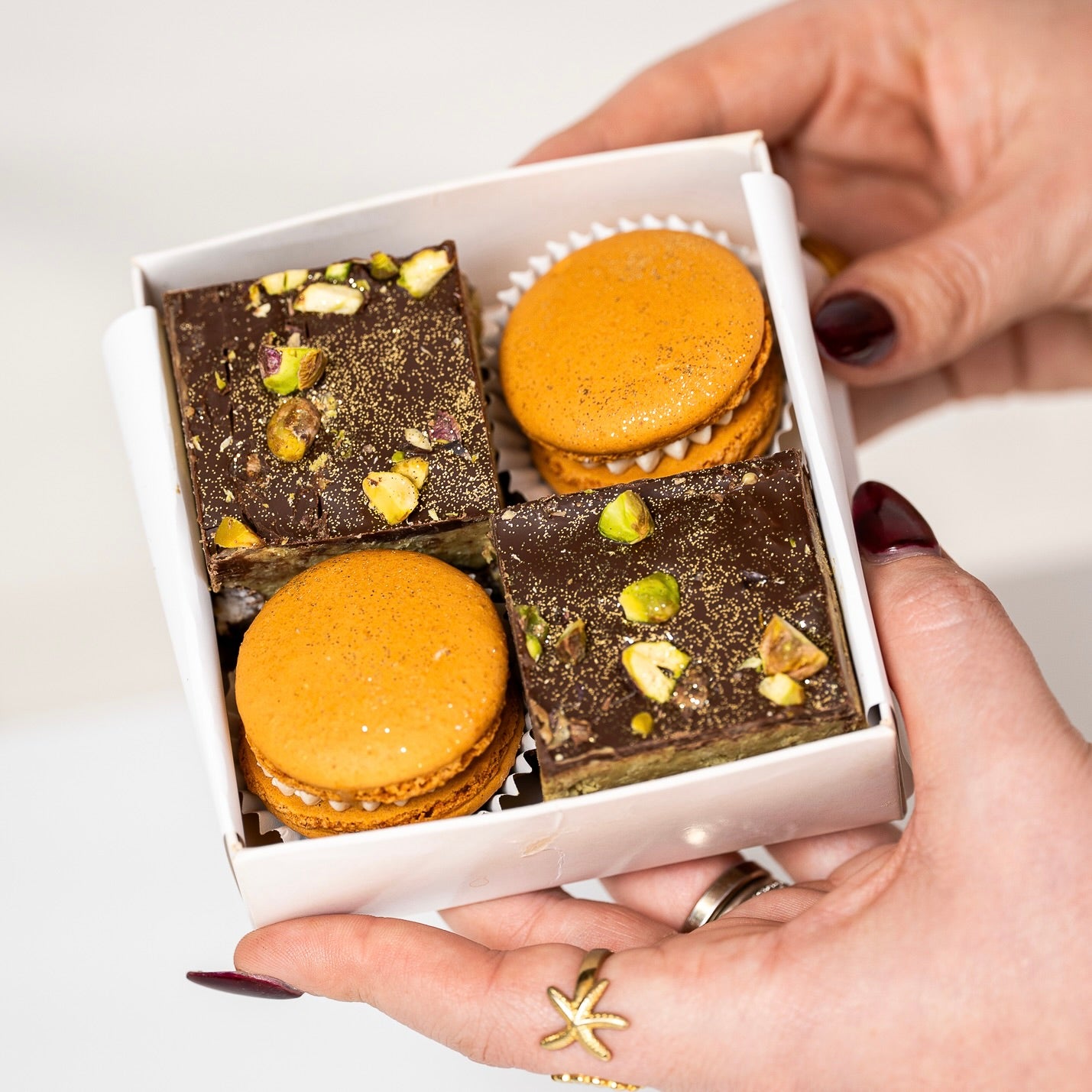 Dubai Rocky Road & Macaron pack