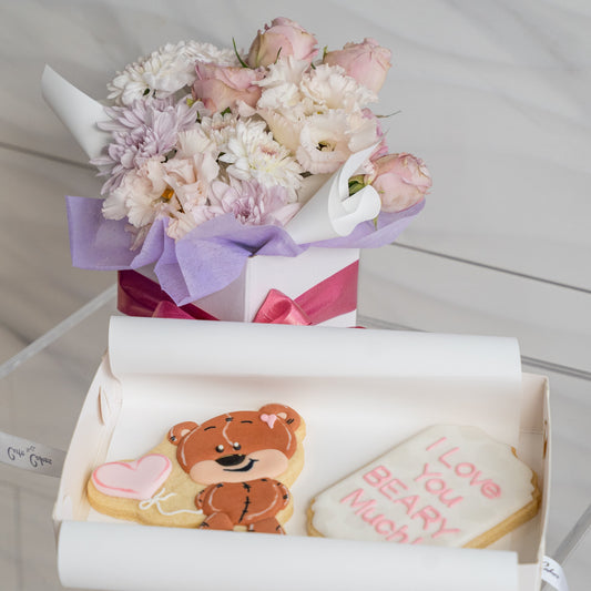 Mumma Bear cookies and flower Combo