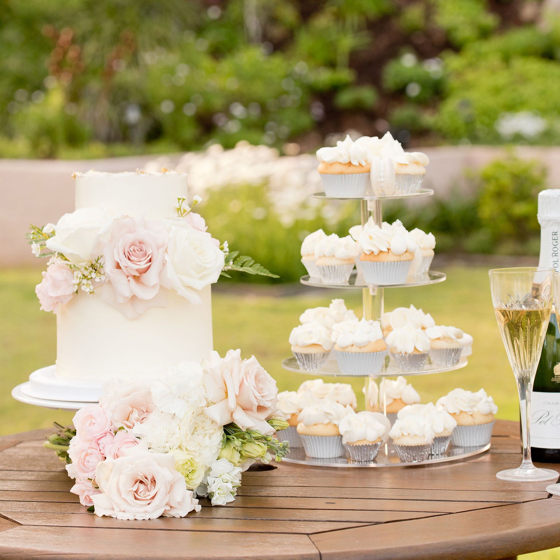 Wedding cake, Cute Cakes and Co, fresh flowers, buttercream, elopement cake, engagement cake, cakes near me, delivery, two tier, Vintage cakes , wedding cake packages, Cupcakes