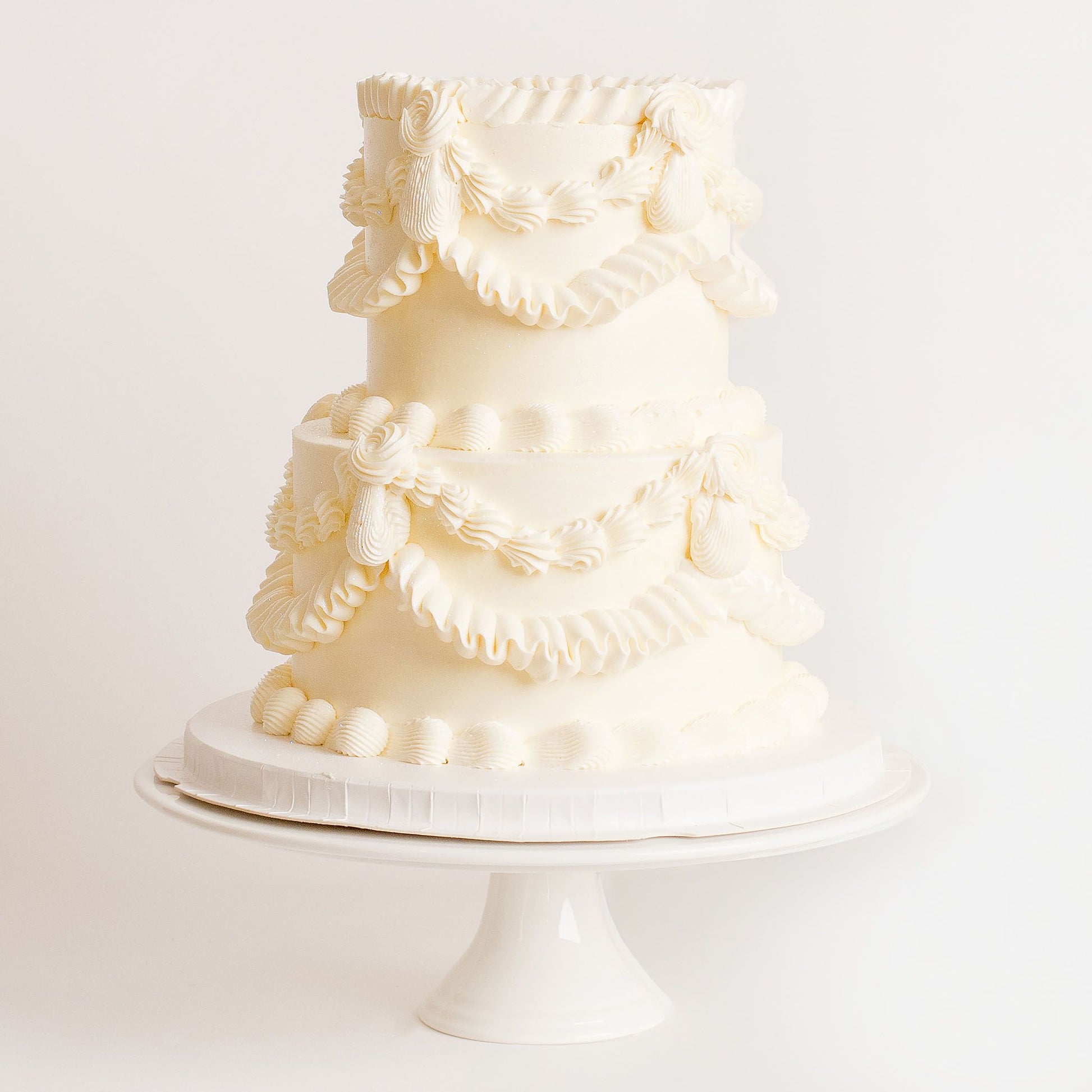 Wedding cake, Cute Cakes and Co, fresh flowers, buttercream, elopement cake, engagement cake, cakes near me, delivery, two tier, Vintage cakes , wedding cake packages, Cupcakes
