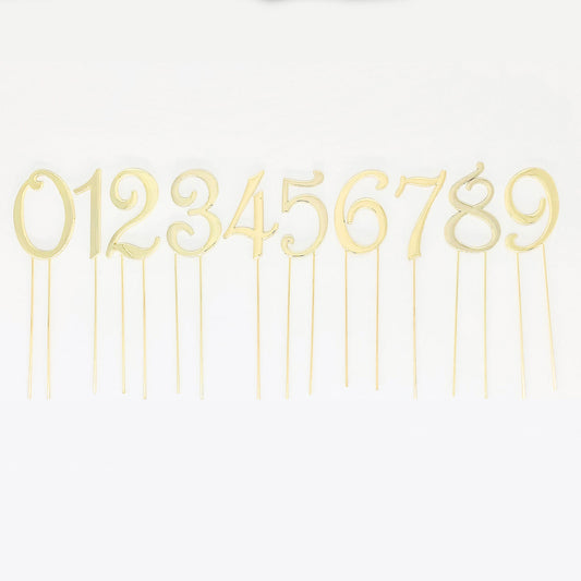 Personalise your cake and make it yours with number cake toppers - in gold. birthday cakes Brisbane, cakes Brisbane cake shops Brisbane, cupcakes Brisbane, cake shop Brisbane, Cute Cakes & Co, Cute Cakes and Co