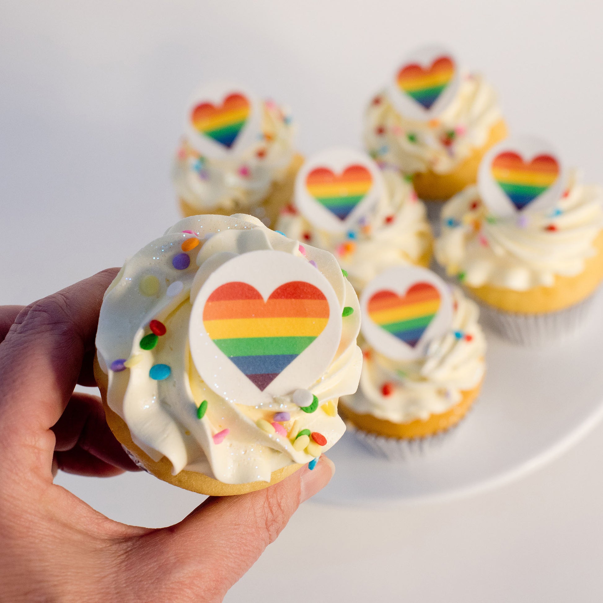 Mini Bandiere Arcobaleno Per Decorazione Cupcake E Cocktail 200 Stuzzicadenti Con Bandierine Arcobaleno - Decorazione Per Feste, Cupcake, Cocktail LGBT Bandierine Stuzzicadenti Mini Bandiere Arcobaleno Per Decorazione Cupcake E Cocktail 200 Stuzzicadenti Con Bandierine Arcobaleno - Decorazione Per Feste, Cupcake, Cocktail LGBT Bandierine Stuzzicadenti