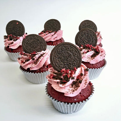 Vegan Berry & Oreo's Cupcakes - Red Velvet