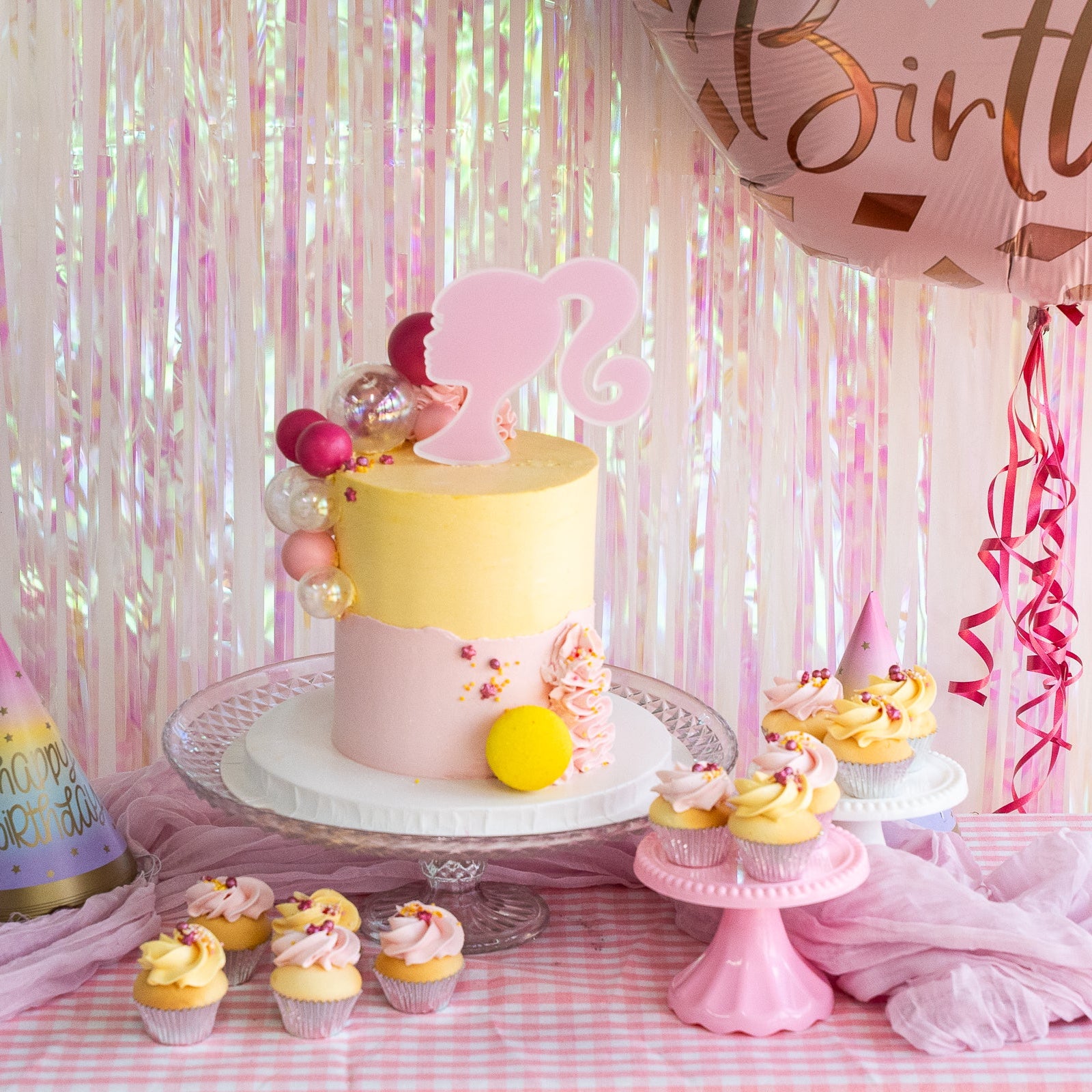 Birthday party with a Barbie cake Looks fabulous.   Made with love by Cute Cakes & Co, Brisbane Favourite cake shop. 
5 star review cake shop in Brisbane. 