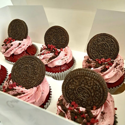 Vegan Berry & Oreo's Cupcakes - Red Velvet