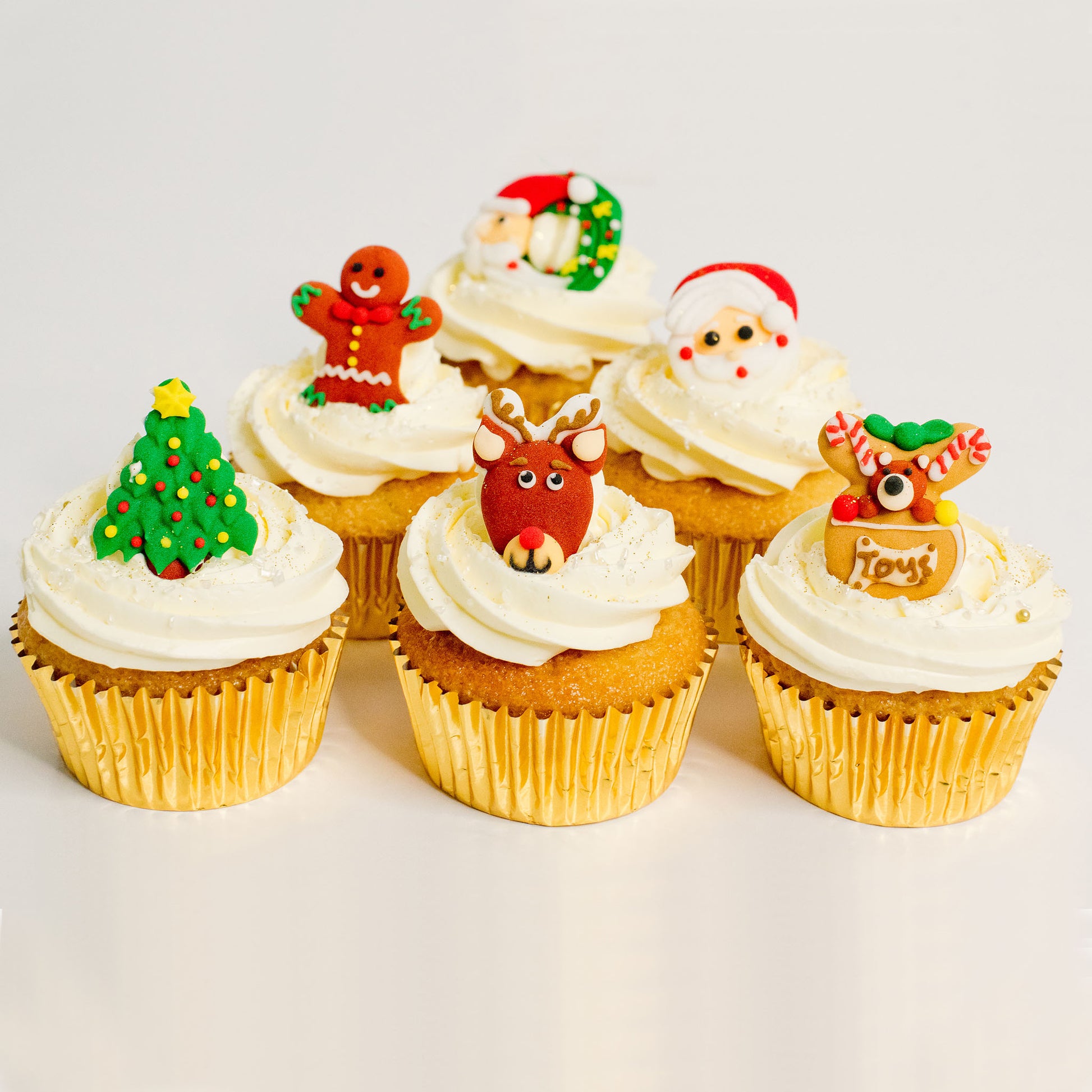 Fun and cheerful Christmas cupcakes. Celebrate with these gorgeous cup cakes, birthday cakes Brisbane, cake shops Brisbane, cupcakes Brisbane, cake shop Brisbane, Cute Cakes & Co, Cute Cakes and Co