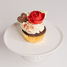 Load image into Gallery viewer, Single Red Rose Cupcake
