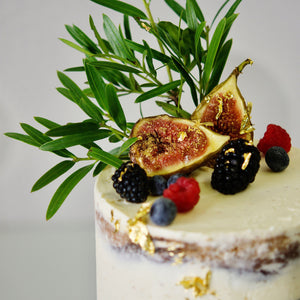 Unfussy cakes. A gorgeous semi-naked cake decorated with foliage, seasonal fruit and a touch of 23k gold leaf - breathtaking! Brisbane cake decorator and designer. Cute Cakes & Co, Cute Cakes and Co