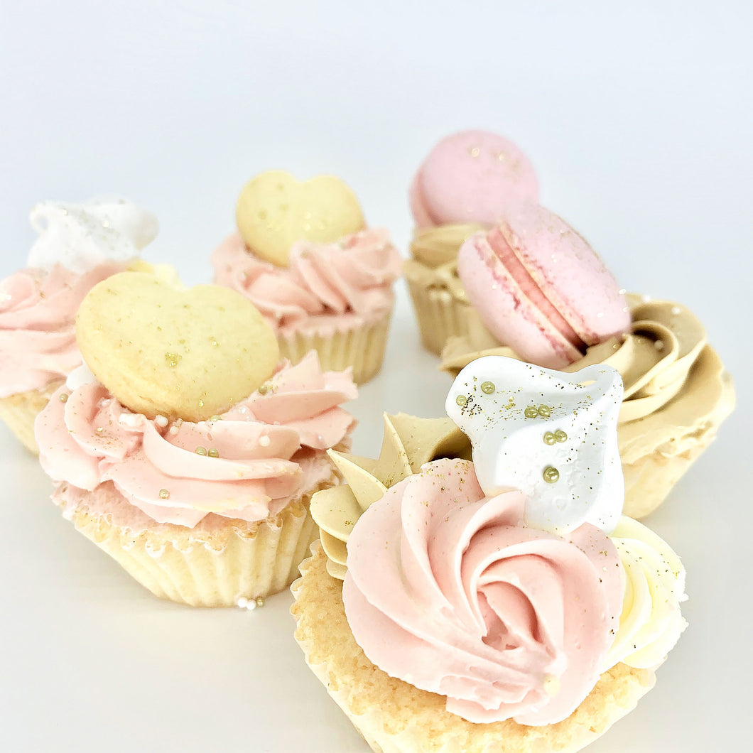 blush pink cupcakes, decorated cupcakes, girl cupcakes, cup cakes, cupcakes, Brisbane cup cakes, Brisbane cupcakes, cakes home delivered, cakes home-delivered, Brisbane home delivered cakes, Cute Cakes & Co, Cute Cakes and Co